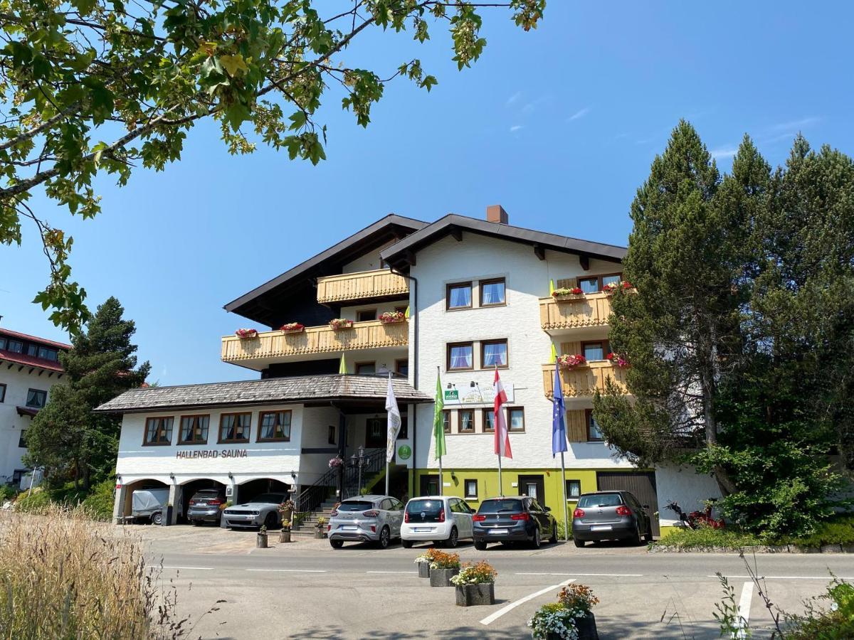 Hotel Alpensonne Riezlern Exterior foto